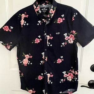 Hollister Epic Flex Stretch Flower button down shirt